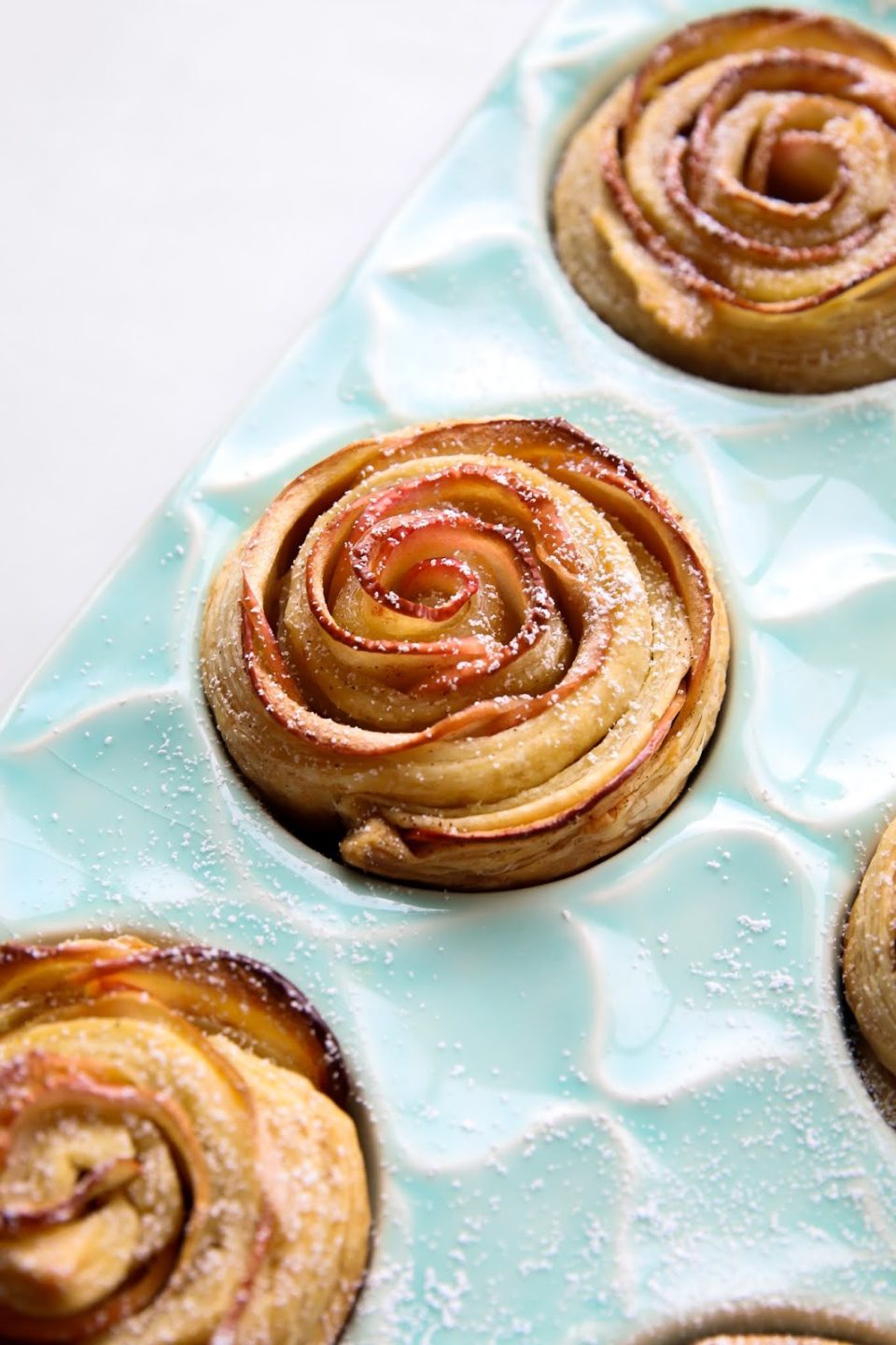 apple rose tart with puff pastry